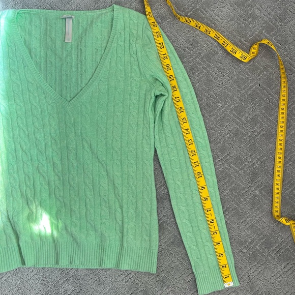 Aqua 100% Cashmere Sweater Medium Green - Picture 9 of 12